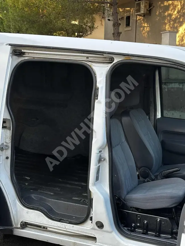 ZORLU'DAN FORD CONNECT T220 S 1.8 TDDİ 75