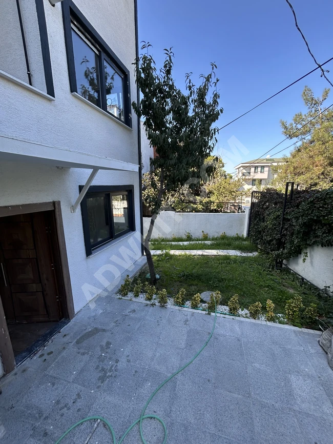 Independent villa 6+2 with sea view in the Beylikdüzü coast