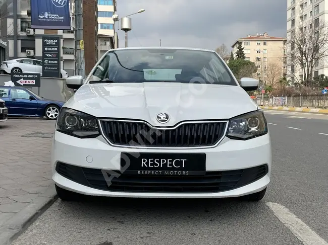 سيارة SKODA FABIA 1.0 GREENTEC موديل 2015 - مانيوال (ناقل حركة يدوي) بمسافة 165 الف كم