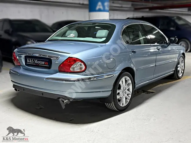 سيارة X-TYPE 2.5 V6 4X4 موديل 2005 - بنزين FULL+FULL بمسافة 96.000 كم