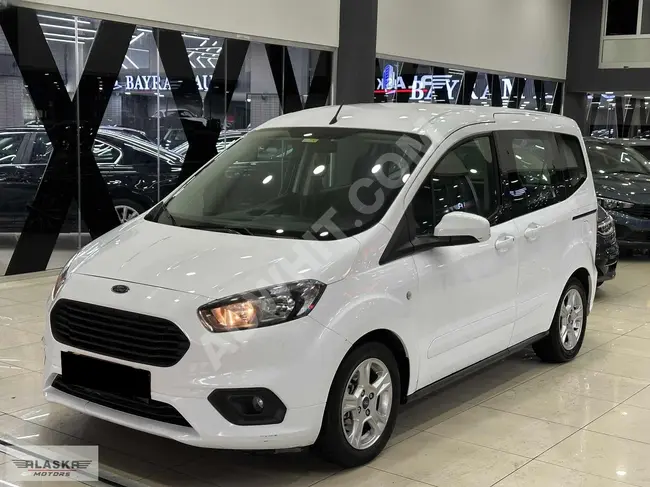 FORD COURİER DELUX موديل 2021,  1.5TDCI, بصيانة من الخدمة , مضمونة بعداد 75.000 كم