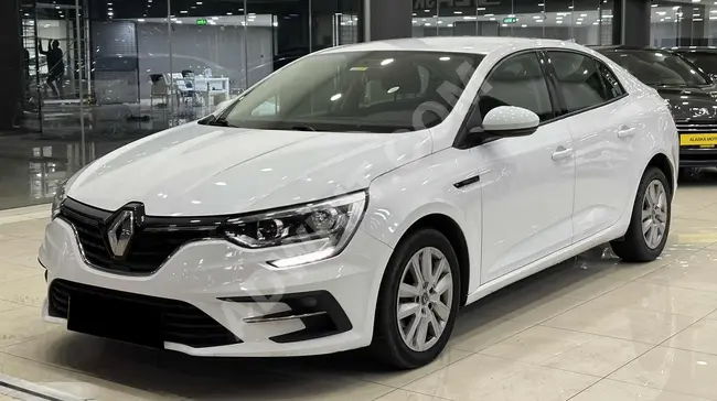 RENAULT MEGANE JOY 1.3 TCE EDC موديل 2021 بقوة 140 حصان, قطعة واحدة مطلية, عداد 41.000 كم