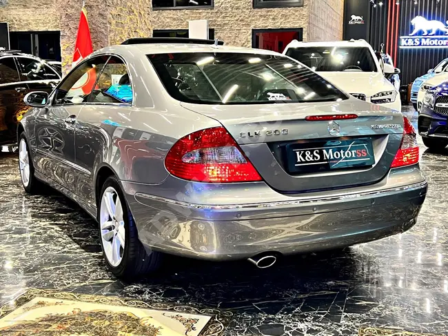 سيارة CLK 200 KOMP موديل 2009 موديل - بمسافة 82,000 كم