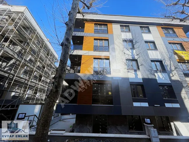 New 2+1 apartment near Metrobus Bahçelievler by EV-YAP