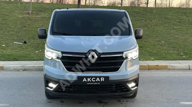 AKCAR- 2022 - RENAULT TRAFİC- OTOMATİK - ÇEKİ DEMİR- HATASIZ