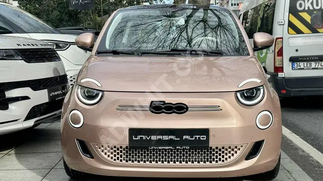 سيارة FIAT 500e   أبواب 3-بلون ROSE GOLD من UNIVERSAL AUTO