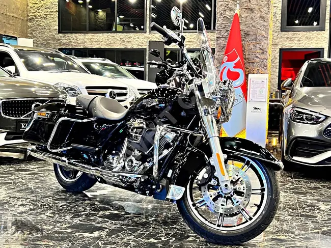 2022 HARLEY DAVIDSON ROAD KING VIVID BLACK SADECE 7.470 KM'DE