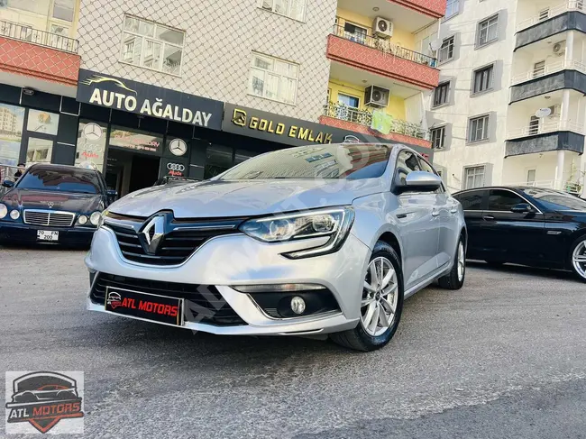 سيارة  Renault Megane  1.5 BLUEDCİ TOUCH EDC موديل 2020