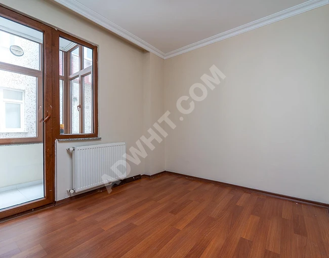 A stylish and spacious apartment of 85 square meters on the fourth floor in a 12-year-old building with an elevator.