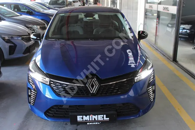 Renault Clio HB 1.0 TCE Equilibre X-Tronic 2023 model with 90 horsepower - without paint