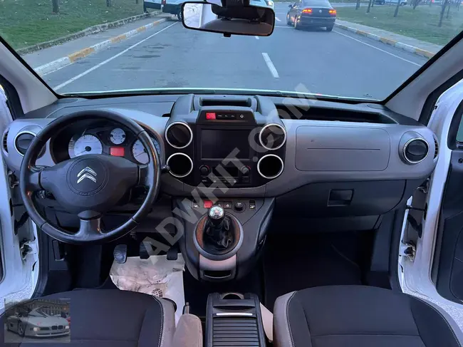 KARDEM AUTO'DAN CITROEN BERLİNGO CAM TAVAN FULL PAKET