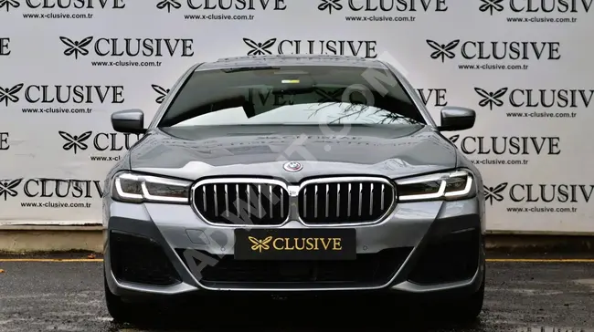 BMW 5.20i موديل 2022 نسخة M ال50 عام - X-CLUSIVE -مساعد قيادة - SHADOW - بدون طلاء