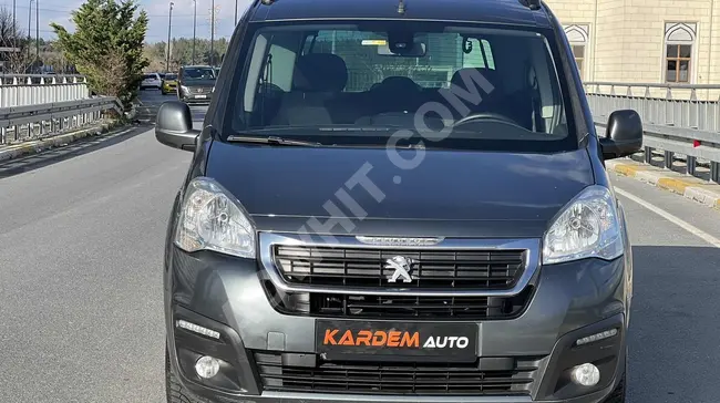 سيارة PEUGEOT PARTNER موديل 2017 بدون عيوب أو طلاء %20 ضريبة القيمة المضافة من KARDEM AUTO