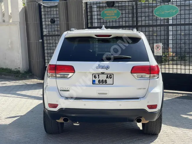 سيارة  Jeep Grand Cherokee 3.0 CRD موديل 2014   بسقف بانورامي صندوق أمتعة كهربائي تدفئة 4 مقاعد