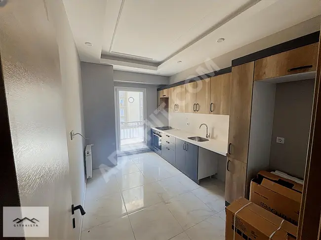 ESENYURT SATILIK 2+1 160 M2 BALKONLU EBEVEYN BANYOLU