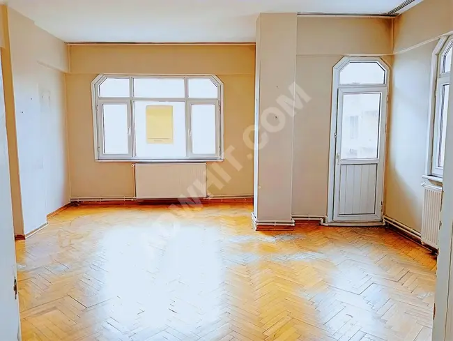 3+1 apartment of 120m2 for rent in Bakırköy Osmaniye