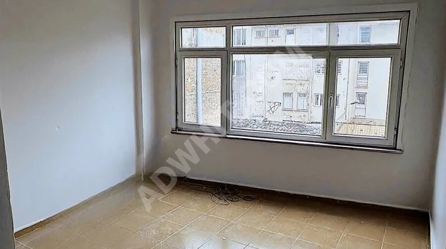 KATİP KASIM'DA 2+1 85M² 2.KAT BOYALI BALKONLU KİRALIK DAİRE