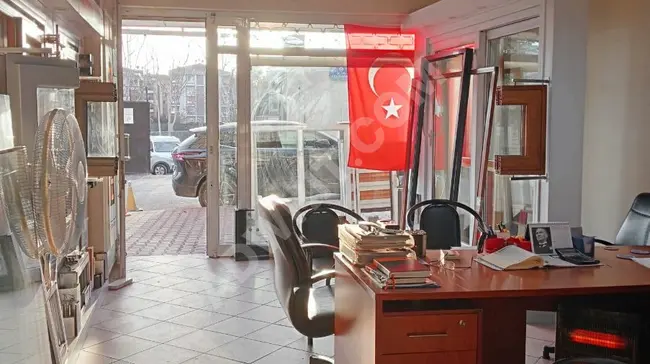 Ground floor shop with warehouse for sale on OSMANİYE street in BAKIRKÖY