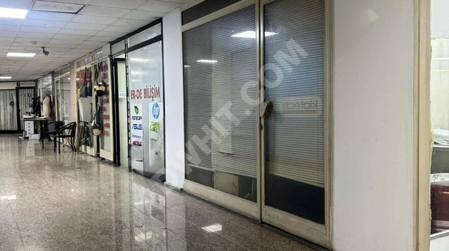 Office space for sale in a business center in ÜSKÜDAR