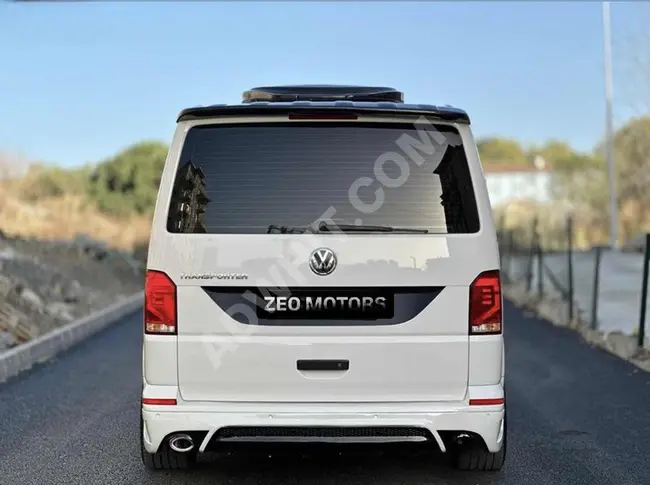 TRANSPORTER VIP Model 2020, no defects, automatic, mini bus 9+1, with 20% invoicing.