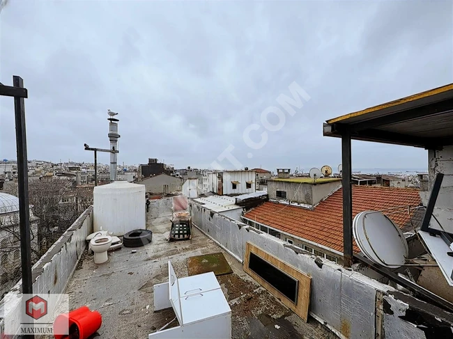 Entire building for sale in AKSARAY next to MARMARAY