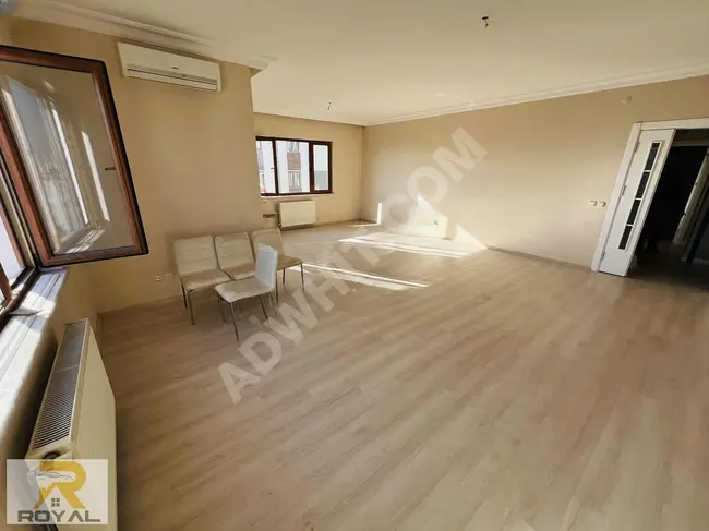 ROYAL'DEN BAŞAKŞEHİR 5.ETAP DA 4+1 190 m2 SİTE İÇİ ARA KAT DAİRE