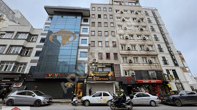 Entire building for sale in AKSARAY next to MARMARAY