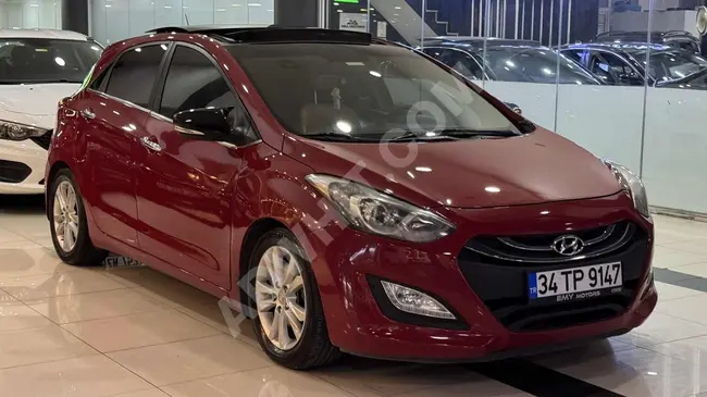 سيارة Hyundai i30 موديل 2013 ديزل ناقل حركة يدوي بمسافة 165 ألف كم FUL+FUL