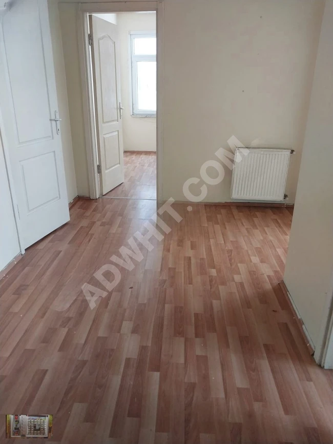 Apartment 2+1 with an area of 80 square meters, with a rear facade, with a high entrance, in the Tuesday Market in Fatih Çapa Odabaşı