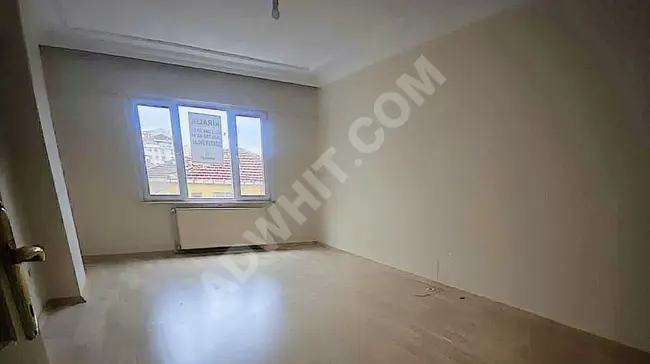 A very clean family apartment on the second floor in Şişli Gülbağ.