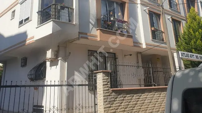 High ground floor 2+1 apartment with combi heating in a 4-year-old building in Kumburgaz, Merkez neighborhood.