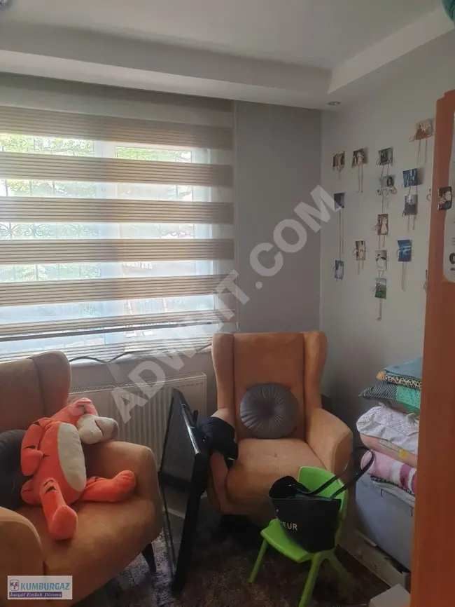 Kumburgaz Merkez mah.yüksek giriş temiz2+1kombili bina 4 yaşında