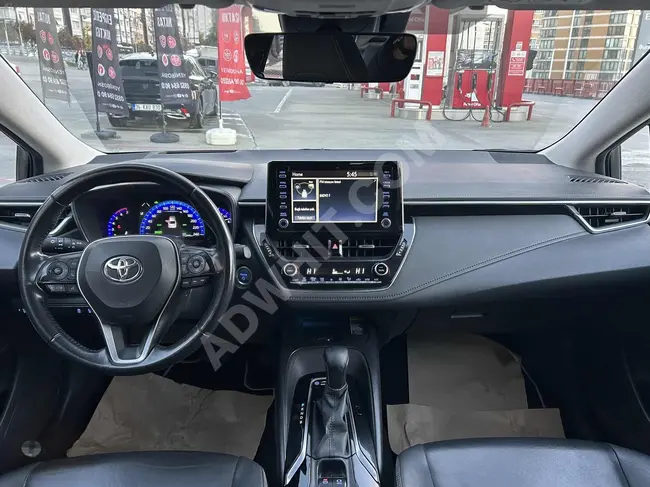 TOYOTA COROLLA 1.8 HYBRID PASSİON X-PACK e-CVT 2020 - بفتحة سقف