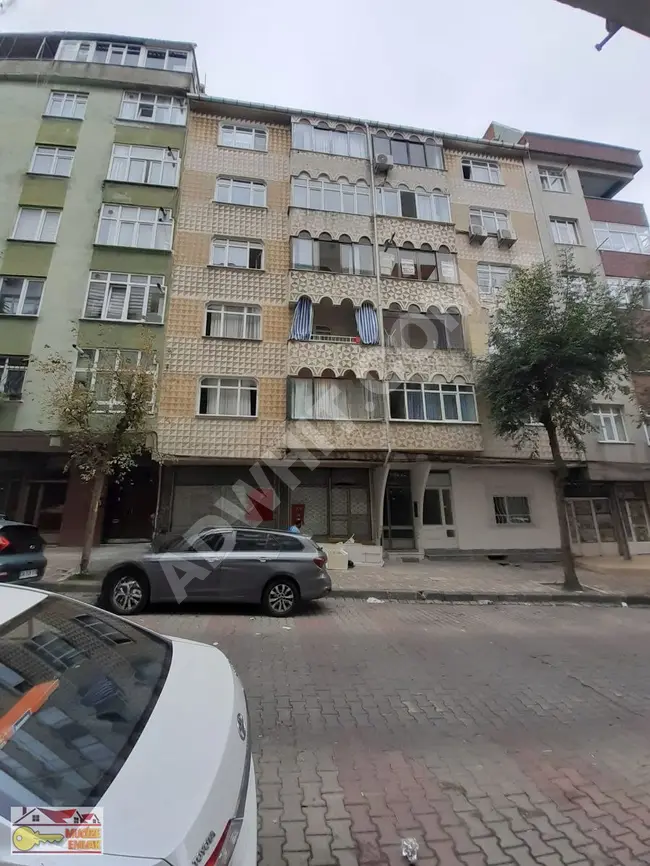 3+1 apartment on the fourth floor, with an elevator, for rent at 22,000 lira in BASINSİTESİ.