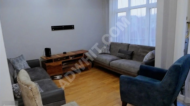 2+1 apartment on the third floor, no additional costs, with a balcony in the Zeynep Kamil neighborhood.