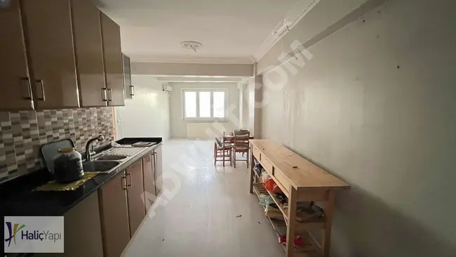 3+1 Duplex Apartment with Terrace and View of Haliç in Eyüpsultan