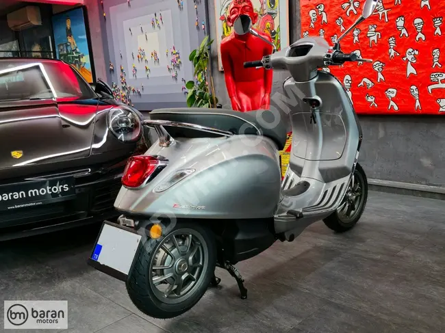 دراجة VESPA ELETTRICAموديل 2024 - هيكل جديد بدون عيوب