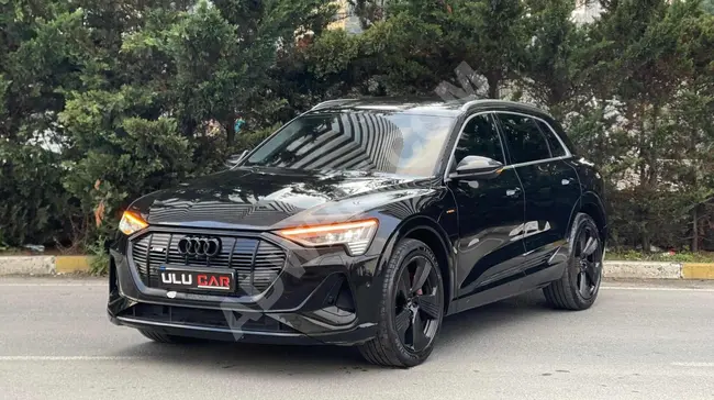 سيارة AUDI E-TRON 55 QUATTRO S LİNE موديل 2023  سقف بانورامي بدون عيوب من ULUCAR