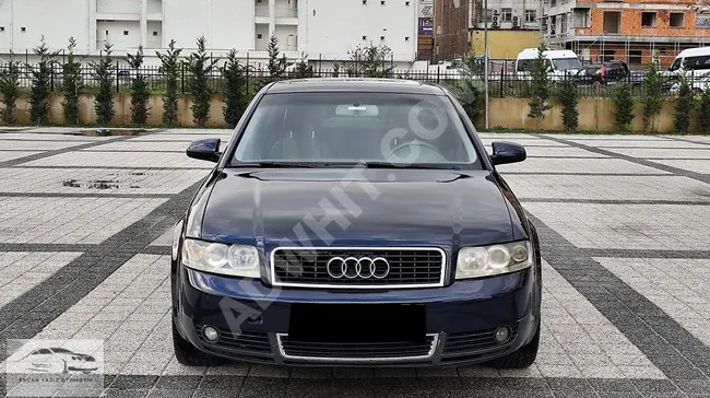 AUDI A-4 model 2004, 1.8 T with sunroof, automatic, producing 163 horsepower, 12-month installment with credit cards.