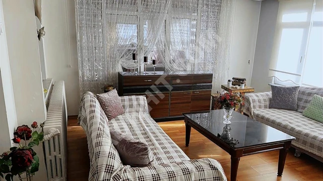 4+1 apartment, fully furnished with parking space - 40,000 in Simitaşlar from Güven Emlak