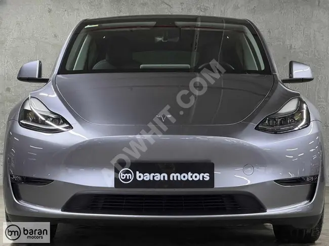 سيارة TESLA MODELY PERFORMANCE موديل 2023 - بقوة 534 حصان - 21 جنوط - بدون طلاء