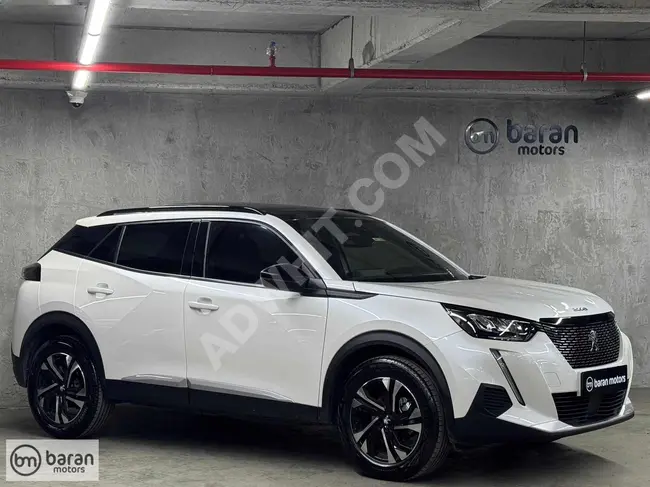 سيارة PEUGEOT 2008 1.2 PURETECH ALLURE موديل 2023 - بدون طلاء