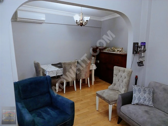 2+1 apartment on the third floor, no additional costs, with a balcony in the Zeynep Kamil neighborhood.