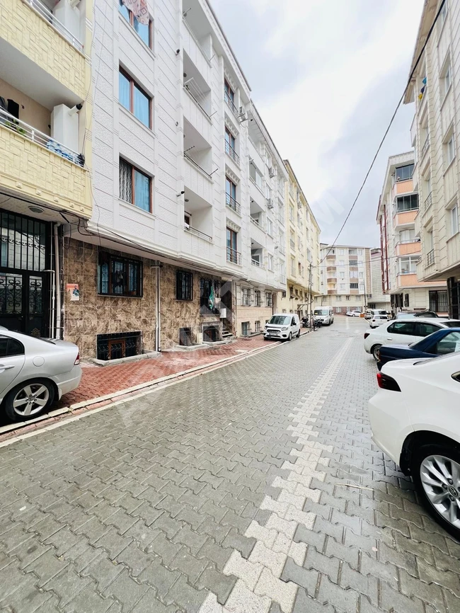 Apartment near the new metro project for urgent sale in Istanbul