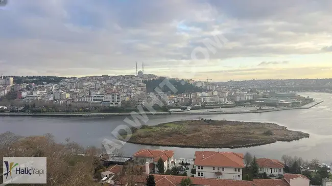 3+1 Duplex Apartment with Terrace and View of Haliç in Eyüpsultan