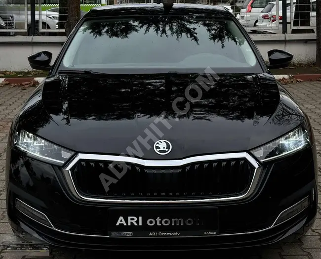 SKODA OCTAVİA موديل 2021, PREMİUM, بعداد 38.850 كم بدون طلاء او سجل حوادث بصيانة من الخدمة بلون أسود