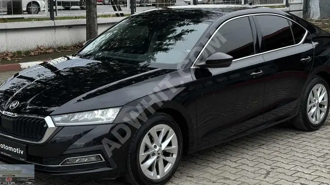 SKODA OCTAVİA موديل 2021, PREMİUM, بعداد 38.850 كم بدون طلاء او سجل حوادث بصيانة من الخدمة بلون أسود