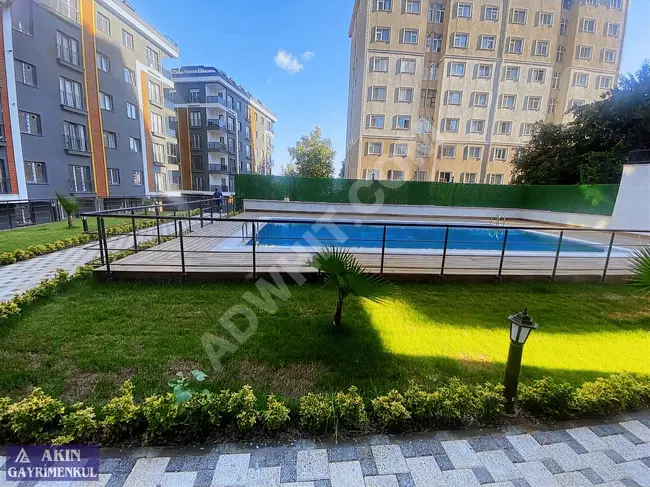 BEYLİKDÜZÜ VİNCENZA KONAKLARI 2 ARAKAT 2+1 SATILIK DAİRE