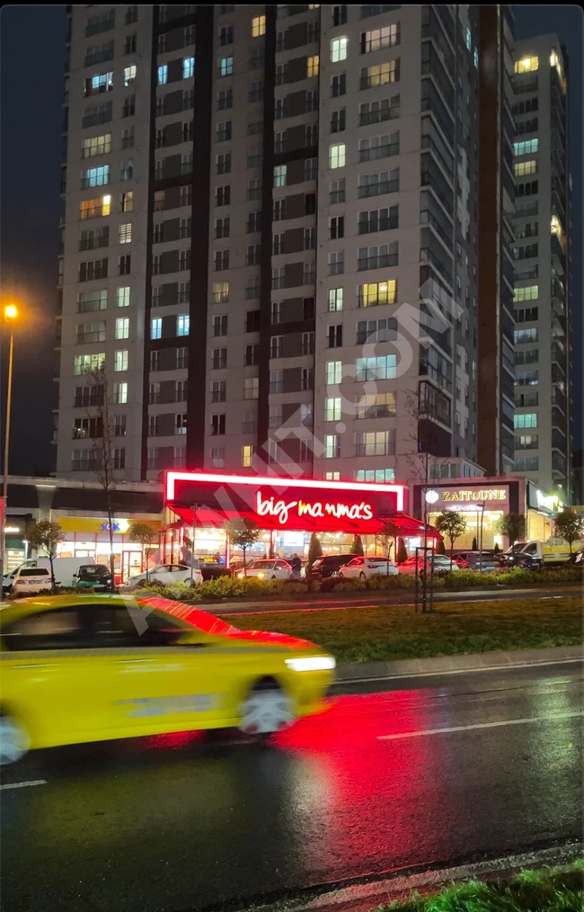 Shop for rent in the Kayabaşı district in Avrupa Konutları Başakşehir