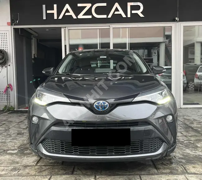 HAZCAR'DAN 2023 TOYOTA C-HR FLAME HATASIZ BOYASIZ TRAMERSİZ